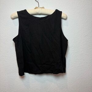 Black Sleeveless Crop Tank Top